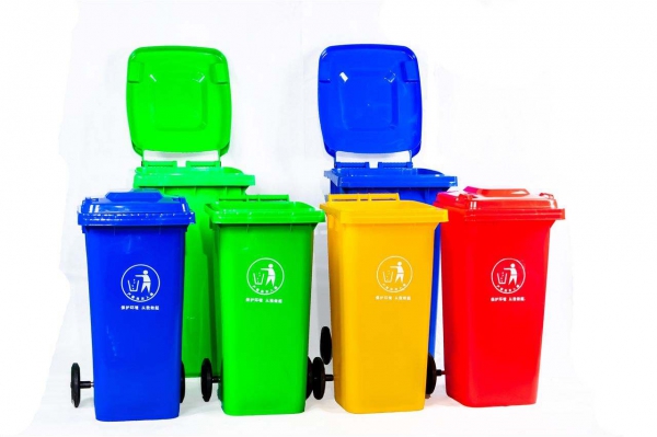 灵山塑料垃圾桶